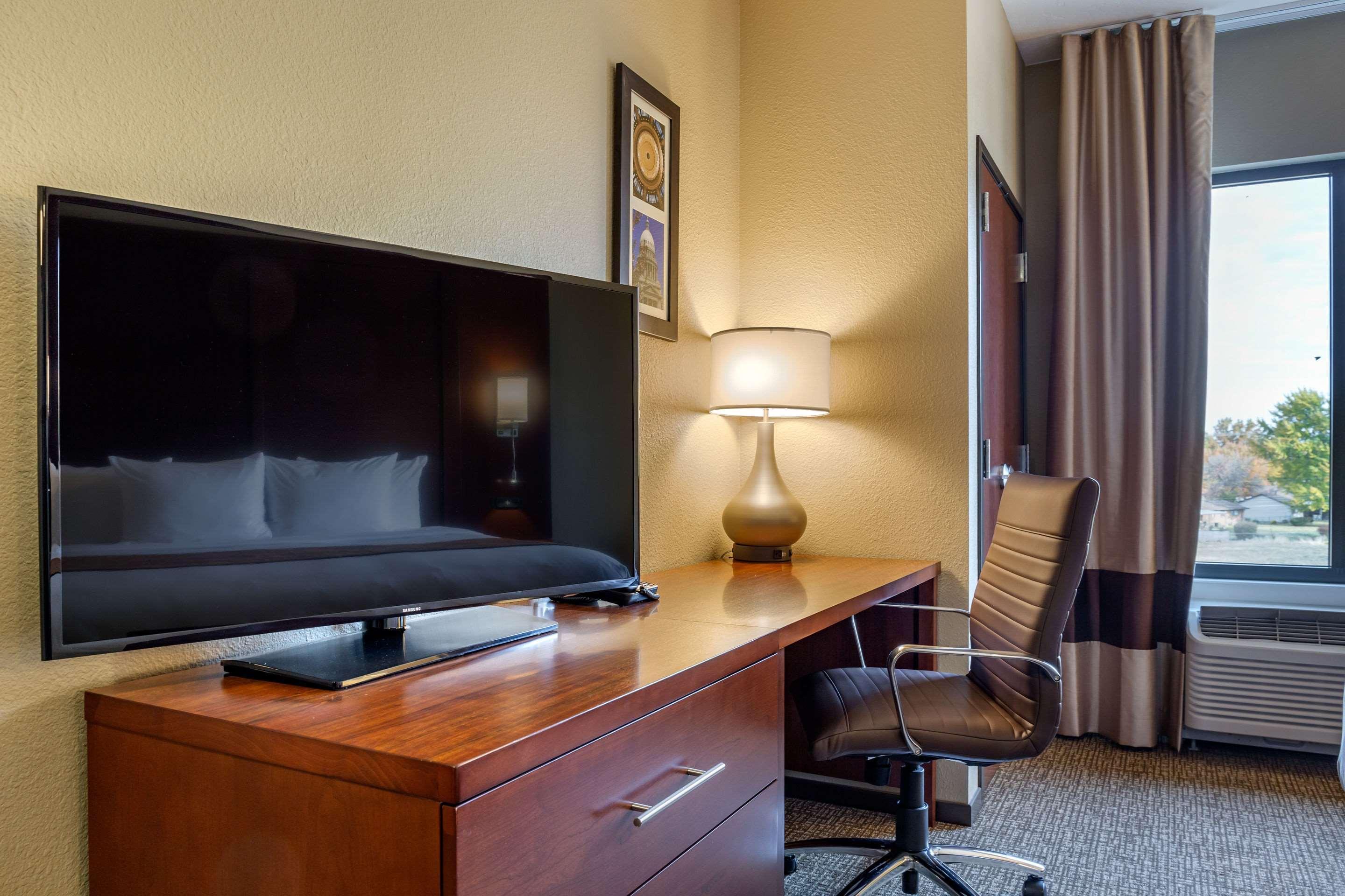 Comfort Inn & Suites Boise Airport Exteriör bild