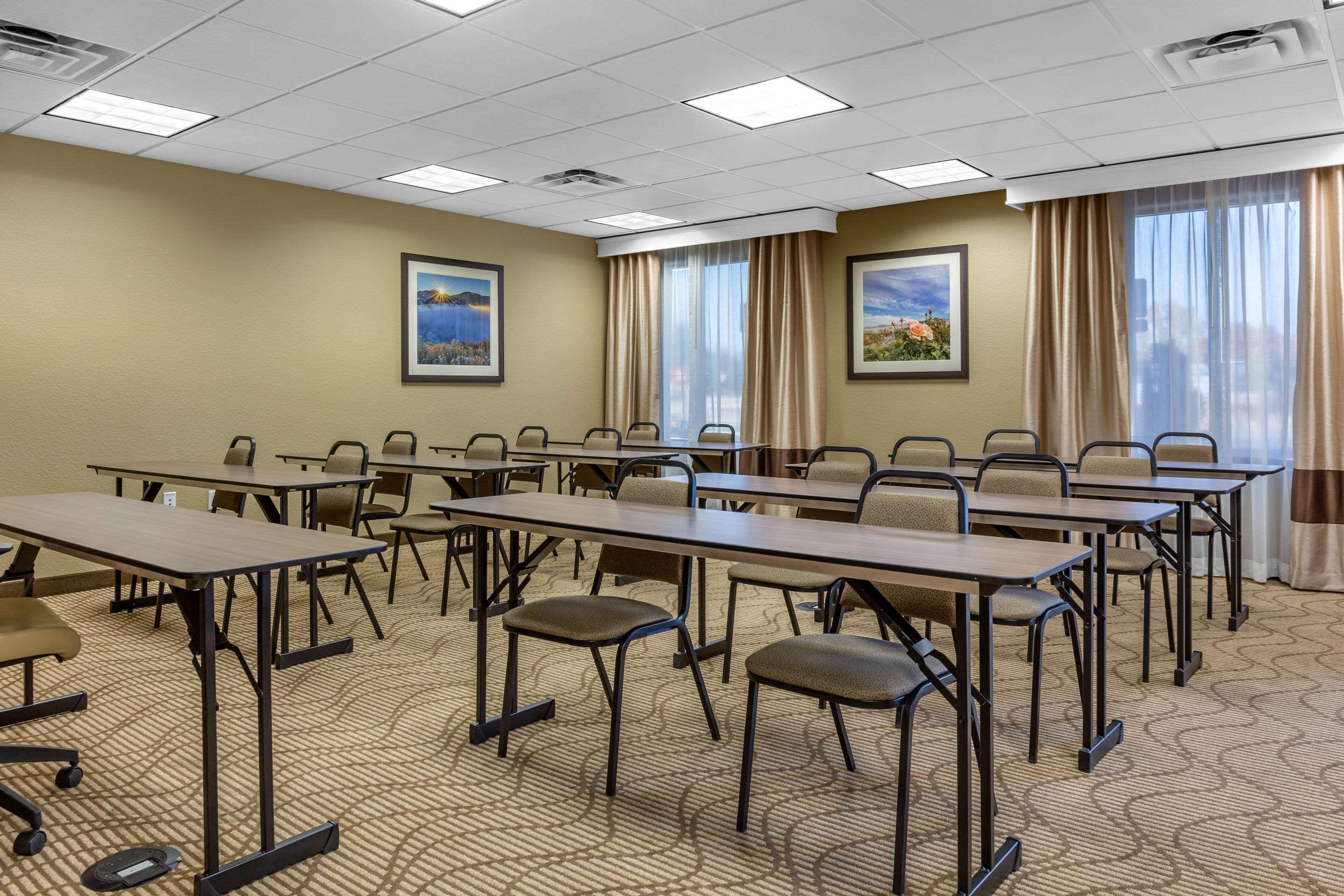 Comfort Inn & Suites Boise Airport Exteriör bild