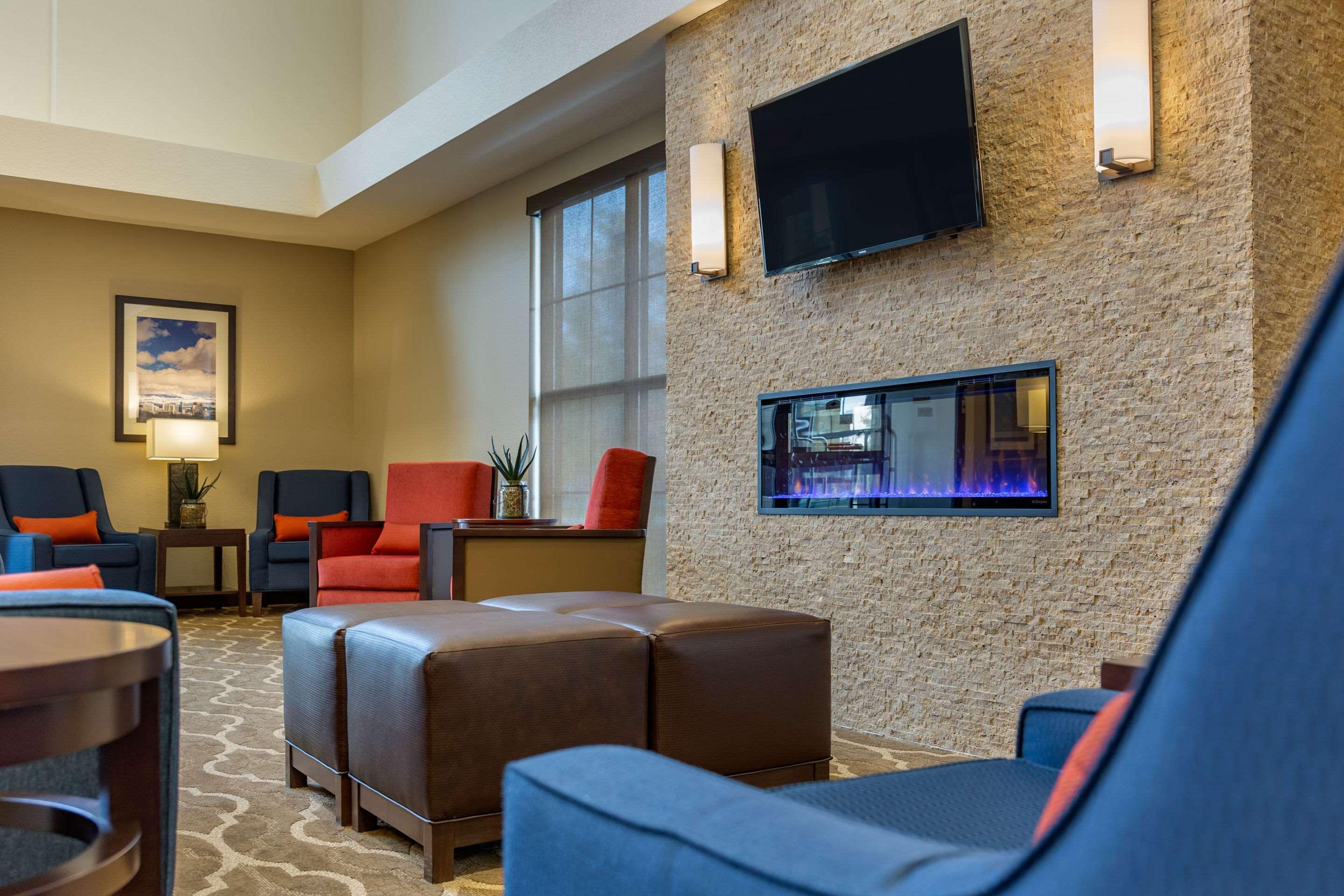 Comfort Inn & Suites Boise Airport Exteriör bild